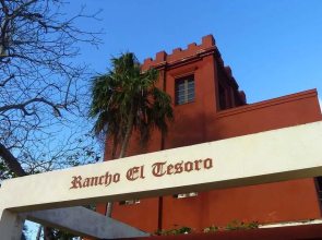 Hotel Rancho el Tesoro