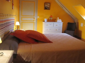 Maison Mayou