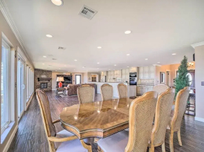 Afton Waterfront Retreat w/ Spacious Deck!