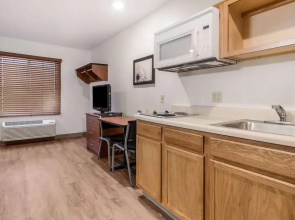 WoodSpring Suites Houston Baytown