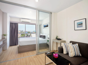 The Grass Serviced Suites by At Mind