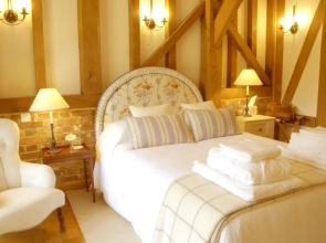 Brook Barn Country House