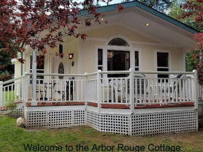 Arbor Rouge Cottage