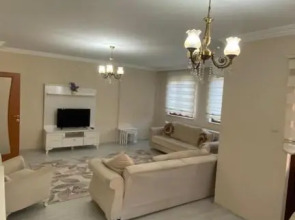 Ai̇port Happy House