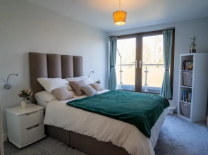Surrey Hills Escape: Riverside Walks & Quick Links