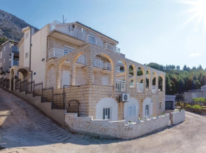 Awesome Home in Stanici With Wifi and 2 Bedrooms