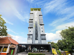 The Life Styles Hotel Surabaya