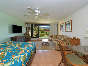 Kaleialoha 402 in Lahaina