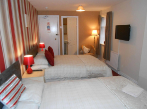 Shirley Heights Hotel