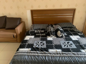 OYO Life 93374 Andira Inn