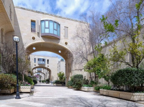 Family Apt & Garden in David's Village by FeelHome