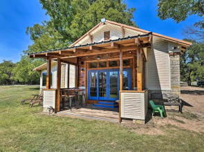 Spacious Glen Rose Home on Paluxy Riverfront