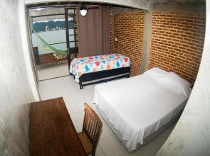 Paraíso! Casa de 2 andares com pier exclusivo