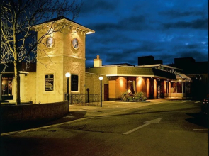 Treacys West County Hotel Ennis