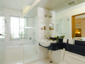 At Ease Saladaeng by AETAS