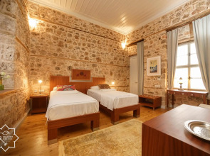 Delight Deluxe Hotel