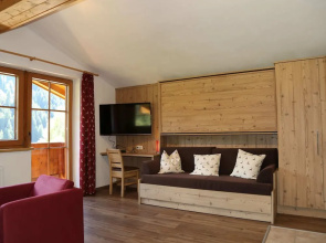 Comfortable Holiday Home