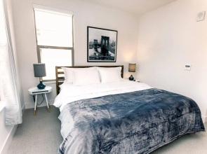 New 2BR/2BA Apartment near Tech Campuses with Pool