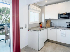 SK-Studio apartment front line beach