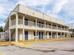 Motel 6 Bryan, TX - College Station