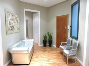 Super Balmes Guest House