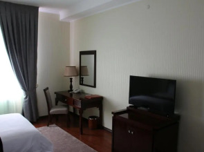 Отель Zargaron Plaza