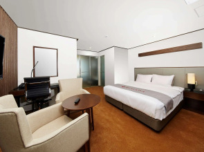 Ramada Hotel & Suites by Wyndham Gangwon Pyeongchang