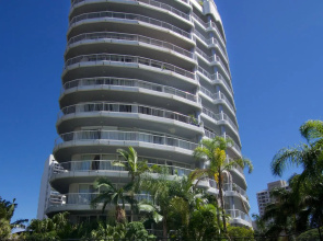Surfers Mayfair Apartments