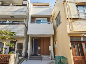 Kasai Guest House, 4min to Kasai Sta, Direct buses to Airport & Disney
