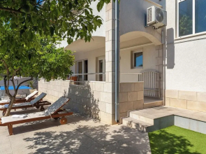 Sunshine Holiday Home