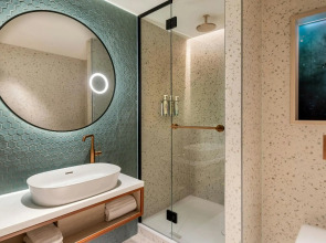 Renaissance Amsterdam Hotel