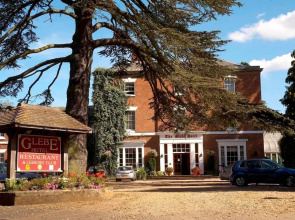 Glebe Hotel