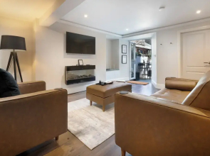 Courtyard Apartments