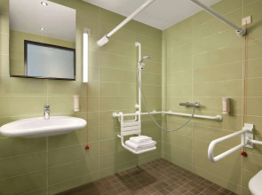 Super 8 by Wyndham Freiburg