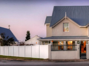 23 On Glen Guest House