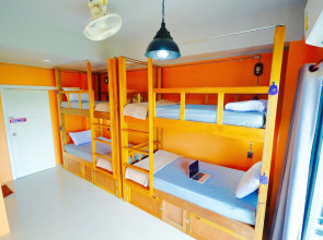 NOMAD Hostel Krabi