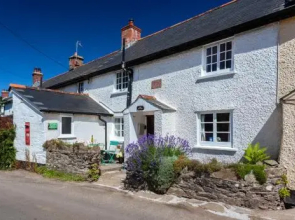 Syms Cottage, Cutcombe