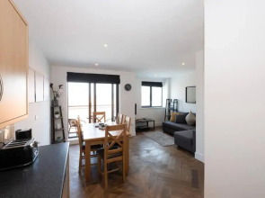 Air Host and Stay - Liverpool The Atrium sleeps 6 great value