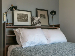 Grandview 3 Bedroom Home by RedAwning
