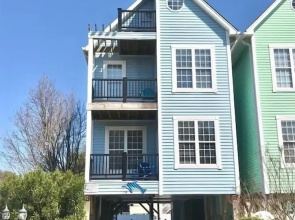 Blue Dolphin 6 Bedroom Home by RedAwning