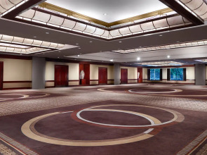 Omni Los Angeles Hotel at California Plaza