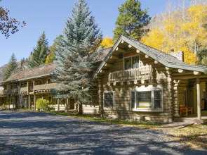 Timbercreek #8b 2 Bedroom Home by RedAwning