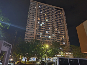 Bright Studio Sleeps 3 With Parking and City View