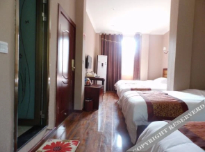 Gaodeng Business Hotel(乐山五通桥高登商务宾馆)