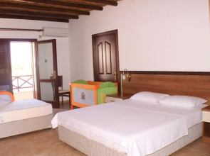 Vouni King Hotel