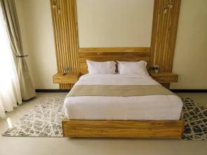 Ritzy Arcadia Cottages