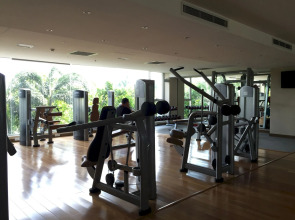 Bluesky Serviced Apartment Airport Plaza