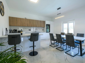 Amazing Home in Banjole With 3 Bedrooms, Wifi and Outdoor Swimming Pool