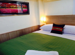 Sukhumvit 20 Guest House
