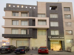 Capital O 23134 Hotel Radiant Star